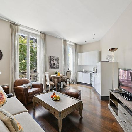 1Br Champs-Elysees - Cityapartmentstay Párizs Kültér fotó