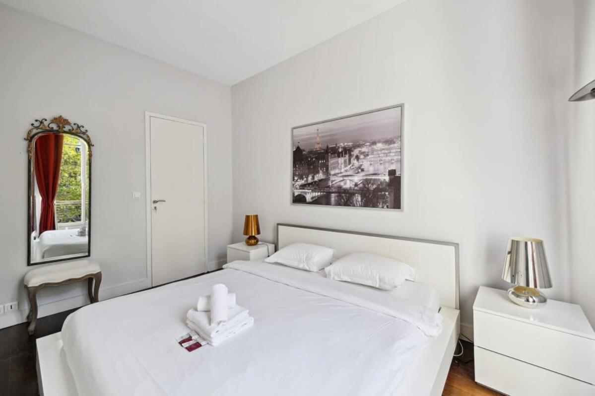 1Br Champs-Elysees - Cityapartmentstay Párizs Kültér fotó